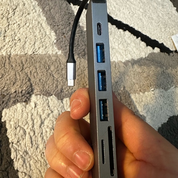 Silver USB-C Hub - Picture 2 of 2
